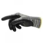 Safety Glove, Size 9, Black/White Color, 200g Weight, Brand Ansell